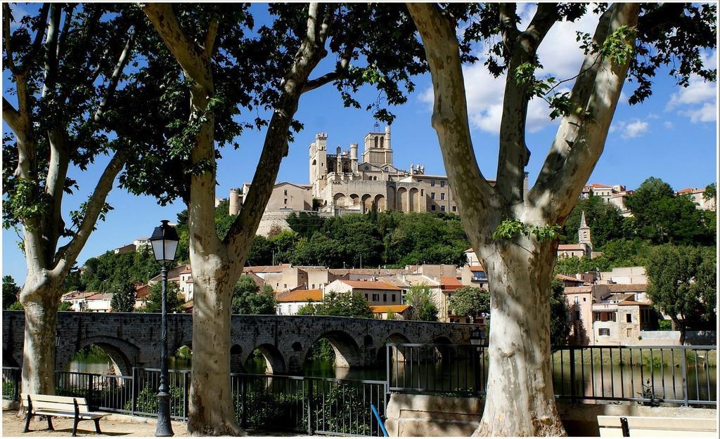 Kyriad Direct Beziers Centre Екстер'єр фото